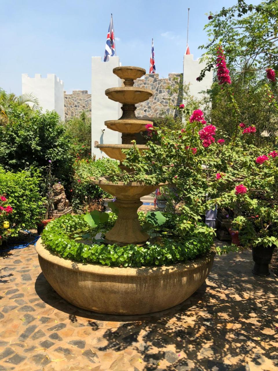 Thai Castle Resort Ban Thap Sila Buitenkant foto